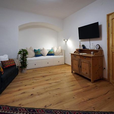 Altstadt Apartment Am Schergentor Hall in Tirol Εξωτερικό φωτογραφία
