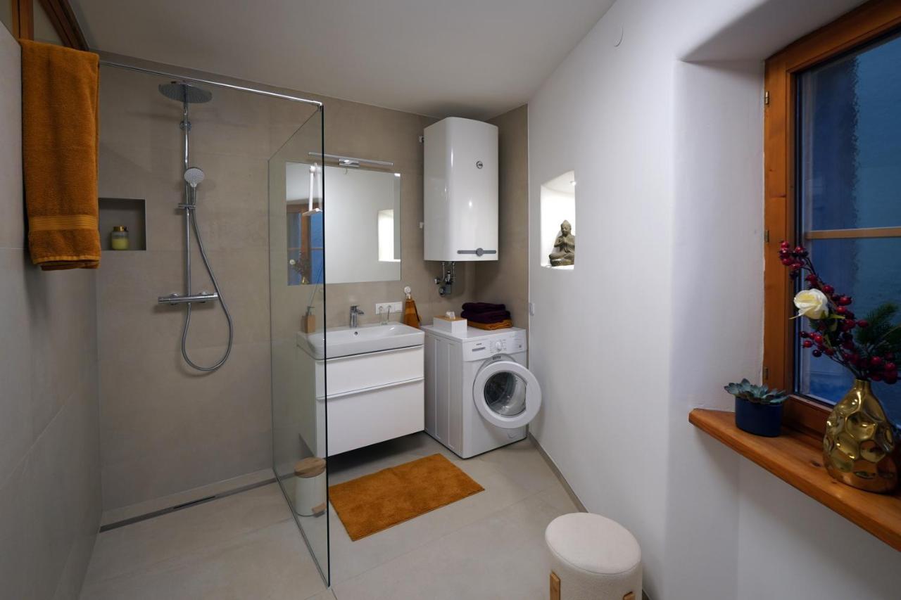 Altstadt Apartment Am Schergentor Hall in Tirol Εξωτερικό φωτογραφία